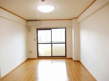 ジュネス・アビタシオンの内装