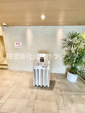 プラウド新千里西町のセキュリティ|オートロック