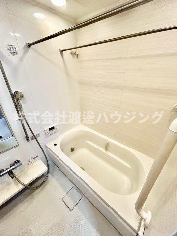 プラウド新千里西町の浴室