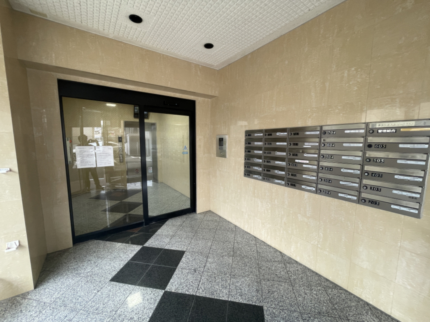 スカイオークフィネス5のその他共用部分|オートロック付きでセキュリティも安心です。