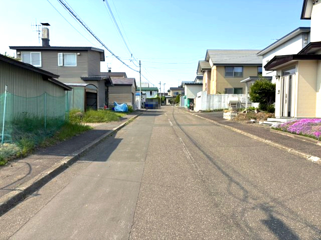【前面道路含む現地写真】の画像