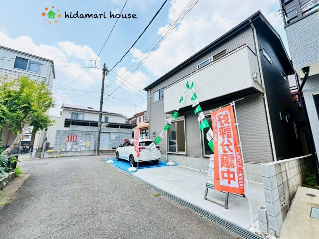 北区日進町1丁目　新築戸建　いろどりアイタウン01の前面道路含む現地写真