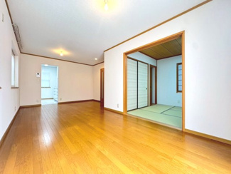 【居間・リビング】 | 箕面市船場西1丁目貸家