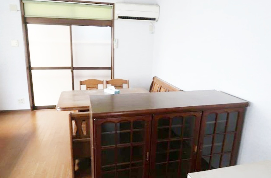 太秦袴田町の居間・リビング|約１４.２５帖のＬＤＫです♪