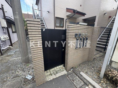 【エントランス】 | パルコート | 建物の内部です