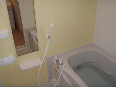 【浴室】 | フロル・デ・コルサ | お風呂で日々の疲れを落としましょう