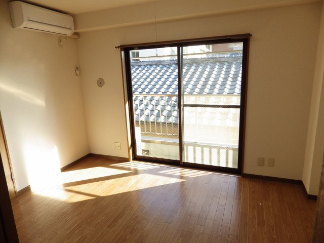 カーサ千寿の洋室