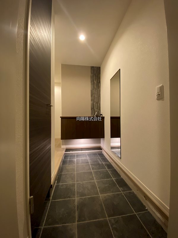 リラフォートの玄関