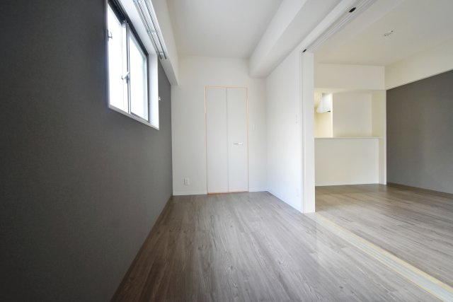 ラヴィベール西宮の洋室