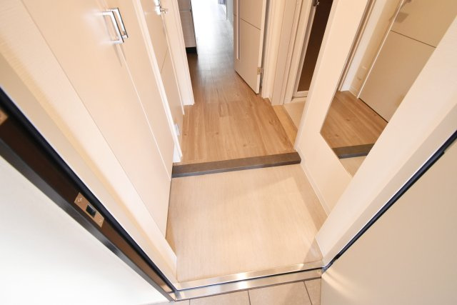 ラヴィベール西宮の玄関