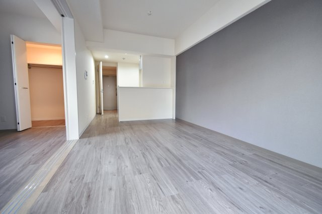 ラヴィベール西宮の居間・リビング