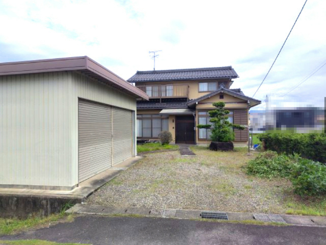 ６５０４４　岐阜市中屋西中古戸建ての外観