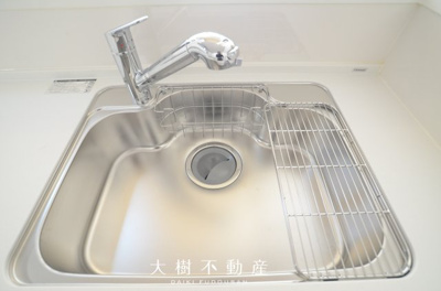 【キッチン】 | 綾瀬市深谷中３丁目 新築戸建て 全3棟【仲介手数料無料】