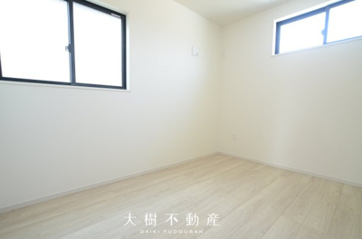 【洋室】 | 綾瀬市深谷中３丁目 新築戸建て 全3棟【仲介手数料無料】 | 2階　洋室3（5.2帖）