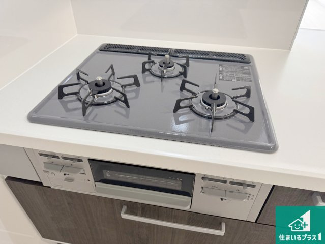 池田市旭丘　第5期　新築一戸建ての設備|火を使わないので、安心なＩＨコンロ！でこぼこが無い構造なので、掃除もしやすく清潔に保てます！
