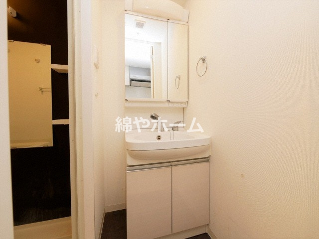 レジュールアッシュ難波MINAMIⅡの独立洗面台|独立洗面化粧台付き