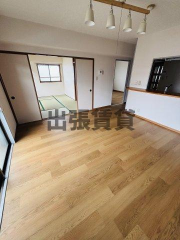 仲介手数料0円！フィオレンテ高針台の居間・リビング