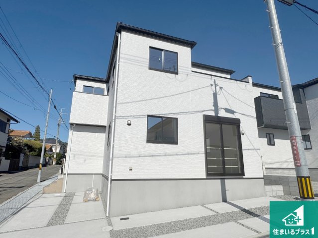 池田市旭丘　第5期　新築一戸建ての外観|安心の10年保証！外観を美しく保ち、雨水で汚れを落とします！気になることがありましたら、お気軽にお問い合わせください！