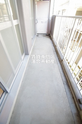 【バルコニー】 | Chateau Life SagamiharaⅢ（シャトーライフサガミハラ） | 南東向き、日当たり良好◎