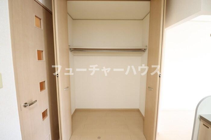ロイヤルシティ　Ａの収納