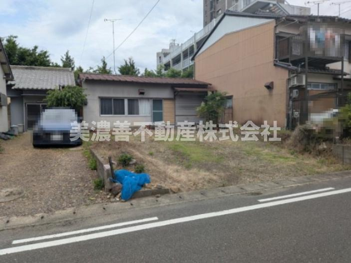 ６５４７９　岐阜市鏡島精華一丁目土地の外観