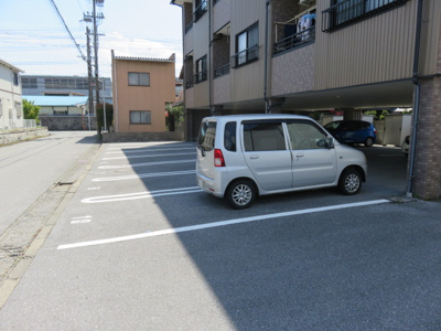 【駐車場】 | LOCO　Village