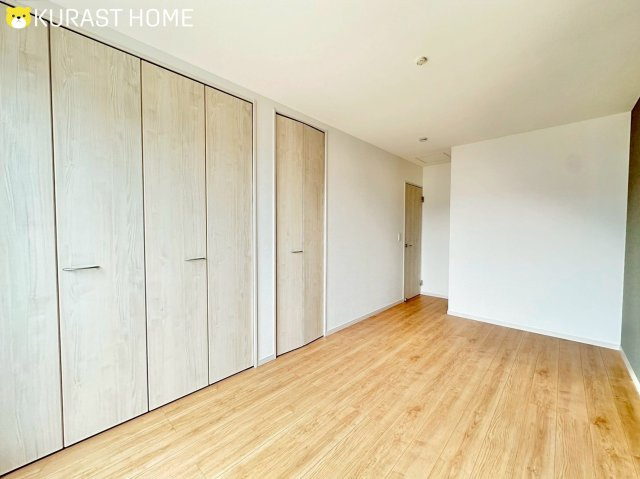 京都市右京区西京極東衣手町　未入居物件の洋室