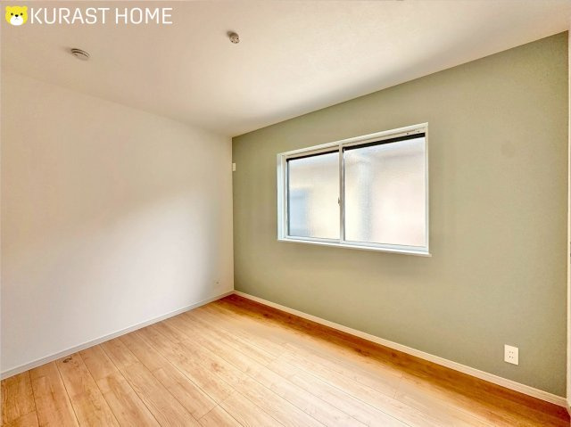 京都市右京区西京極東衣手町　未入居物件の洋室