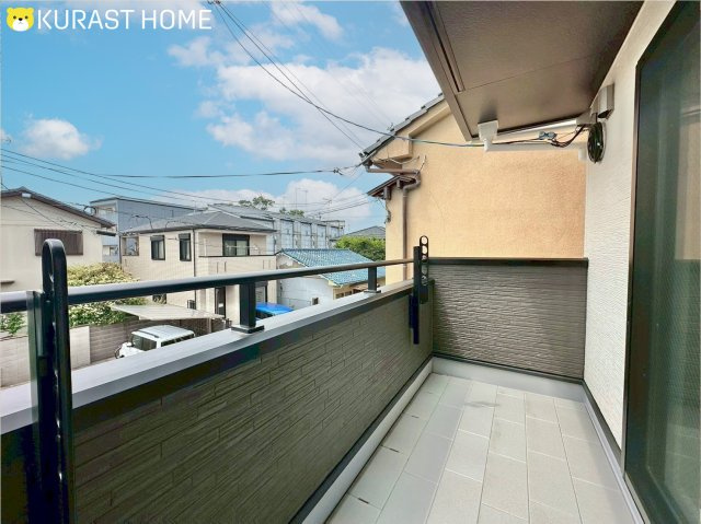 京都市右京区西京極東衣手町　未入居物件のバルコニー