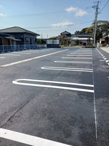 三井郡大刀洗町大字山隈のアパートの駐車場|駐車場があります