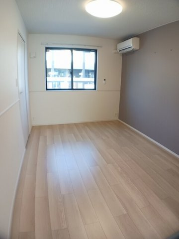 三井郡大刀洗町大字山隈のアパートの内装|内装は落ち着いています