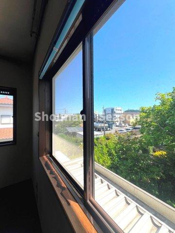 【展望】 | 心地の良い陽光溢れる南向きバルコニーは洗濯物やお布団が干す事ができ、気持ちよく乾くのが嬉しいですね。