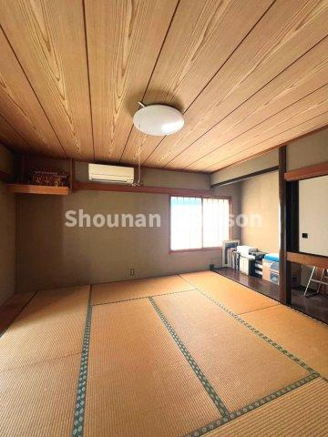 【和室】 | 調湿効果・汎用性高く、暑い時期も過ごしやすい柔らかな畳の和室◎◎　
客間にもおすすめですよ♪