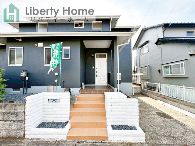 つくば市富士見台　中古戸建のエントランス