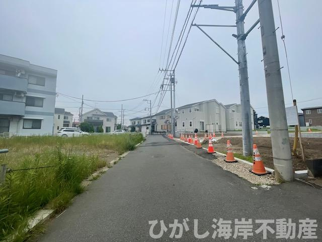 茅ヶ崎市松林2丁目　売地　全10区画の前面道路含む現地写真|現地外観