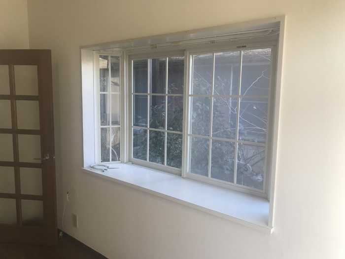 ローヤルハウスの内装|出窓