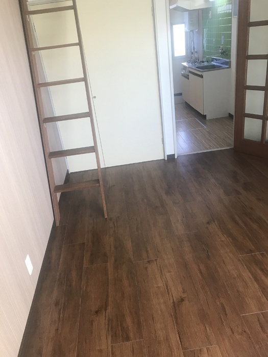 ローヤルハウスの洋室|洋室