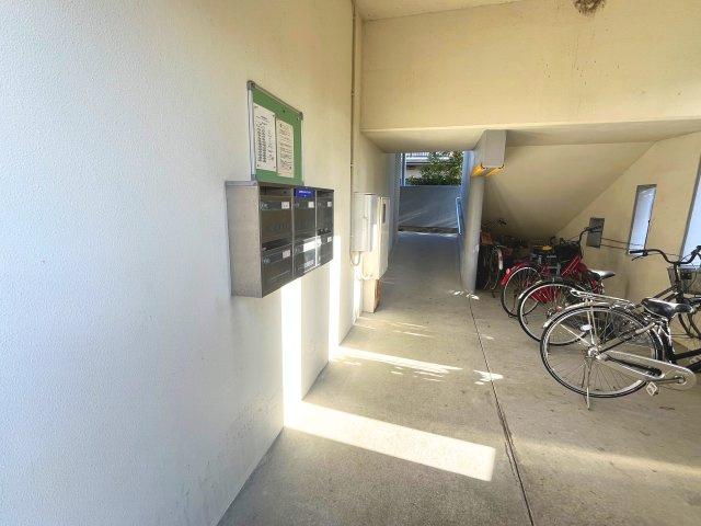 メゾン・ソレイユＢのエントランス