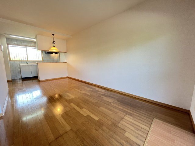 メゾン・ソレイユＢの居間・リビング