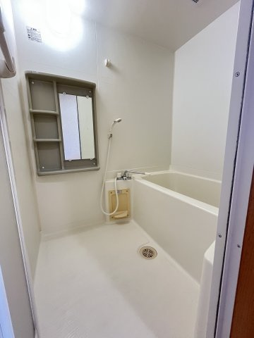 メゾン・ソレイユＢの浴室