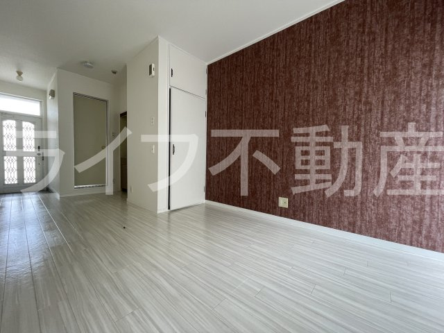 サンマリノ石切の居間・リビング|こちらのリビングで趣味の時間をお楽しみください