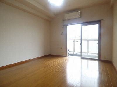 ローズモント・フレア薬院の居間・リビング