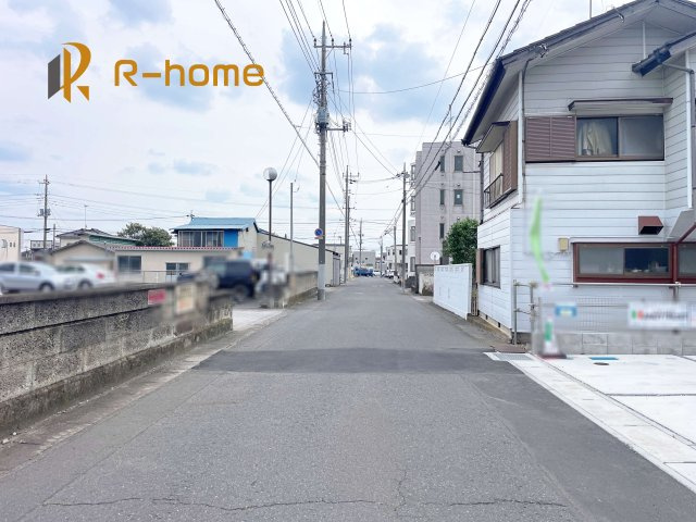 古河市東本町7期　新築戸建て　2号棟の前面道路含む現地写真|堂々！建物完成♪実際のお部屋をご見学可能です♪
ご見学が一番の資料！お気軽にお問い合わせ下さい♪
