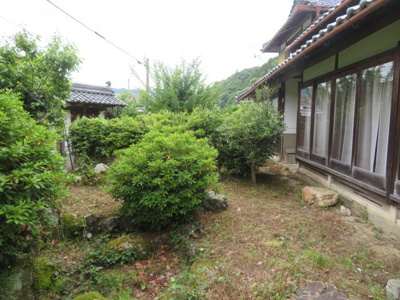 【庭】 | 鹿場矢持邸