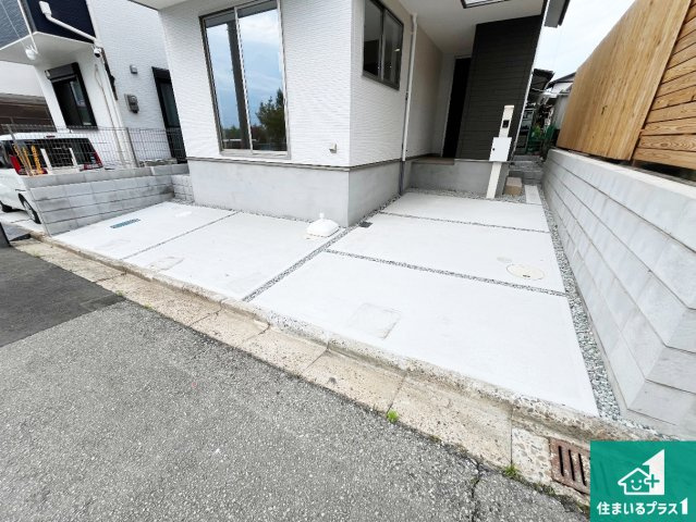 加古川市平岡町新在家　第10期　新築一戸建ての駐車場|駐車スペース！散水栓があるので、こまめに愛車を洗えます！