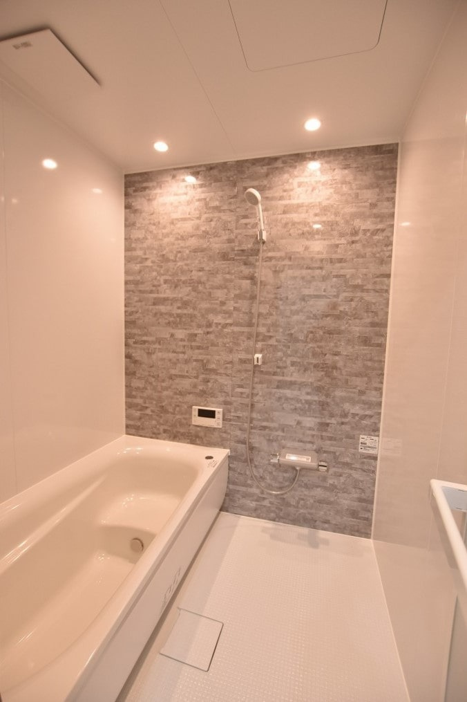 広島市安佐南区中筋３丁目　新築一戸建て(全3棟)の浴室