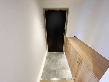 レジデンス南大塚スクエア（旧ＳＫレジデンス）の玄関