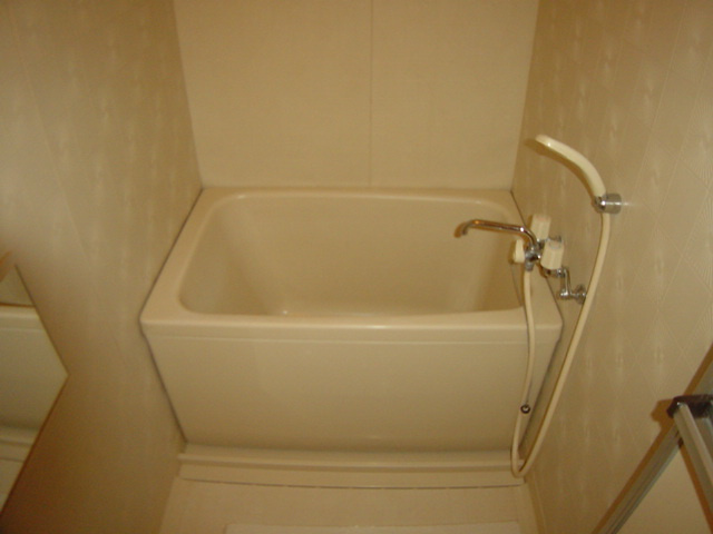 ゴールデンドーンの浴室|バス