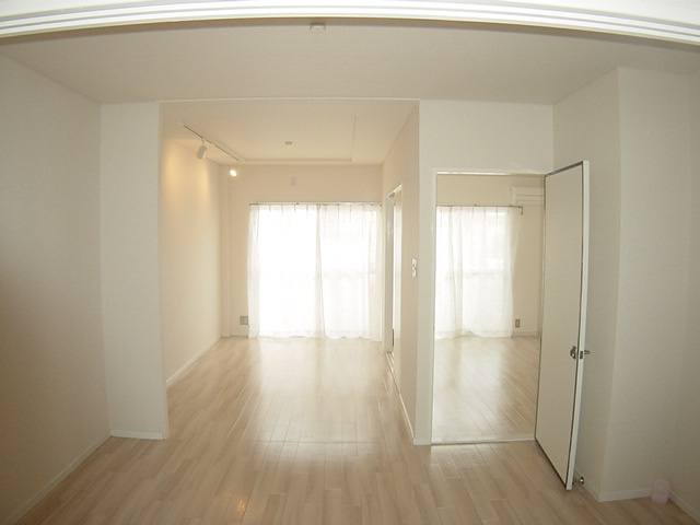 ゴールデンドーンの内装|洋室