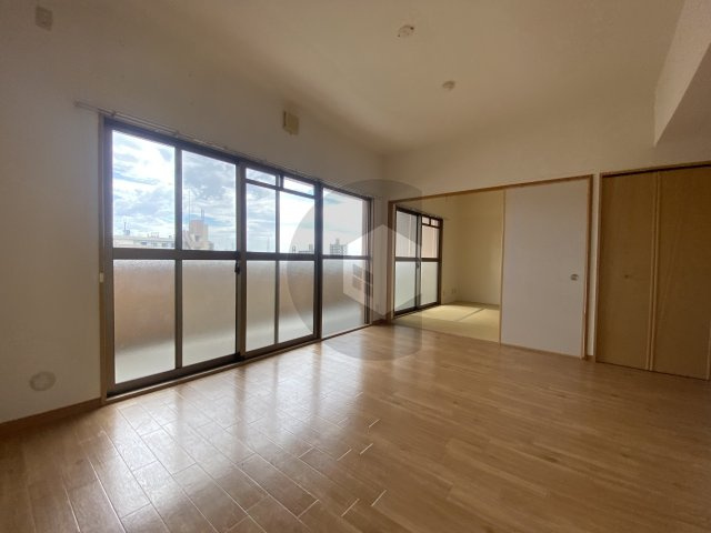 ファミーユ2002の居間・リビング